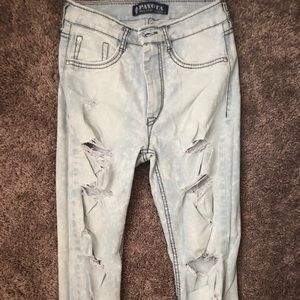Light wash high waisted skinny jeans